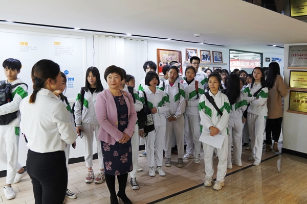 参观2（新）.jpg