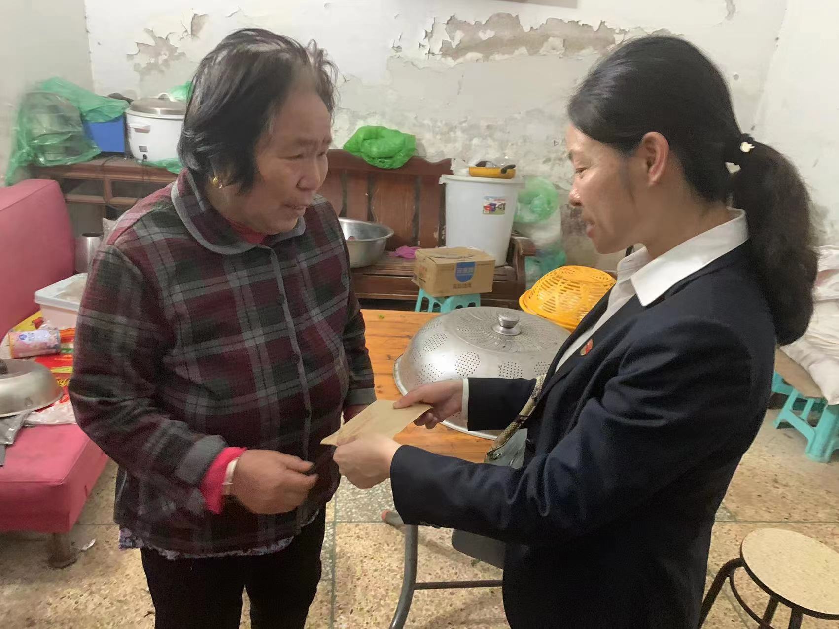 鮀滨职校党员家访 (2).jpg